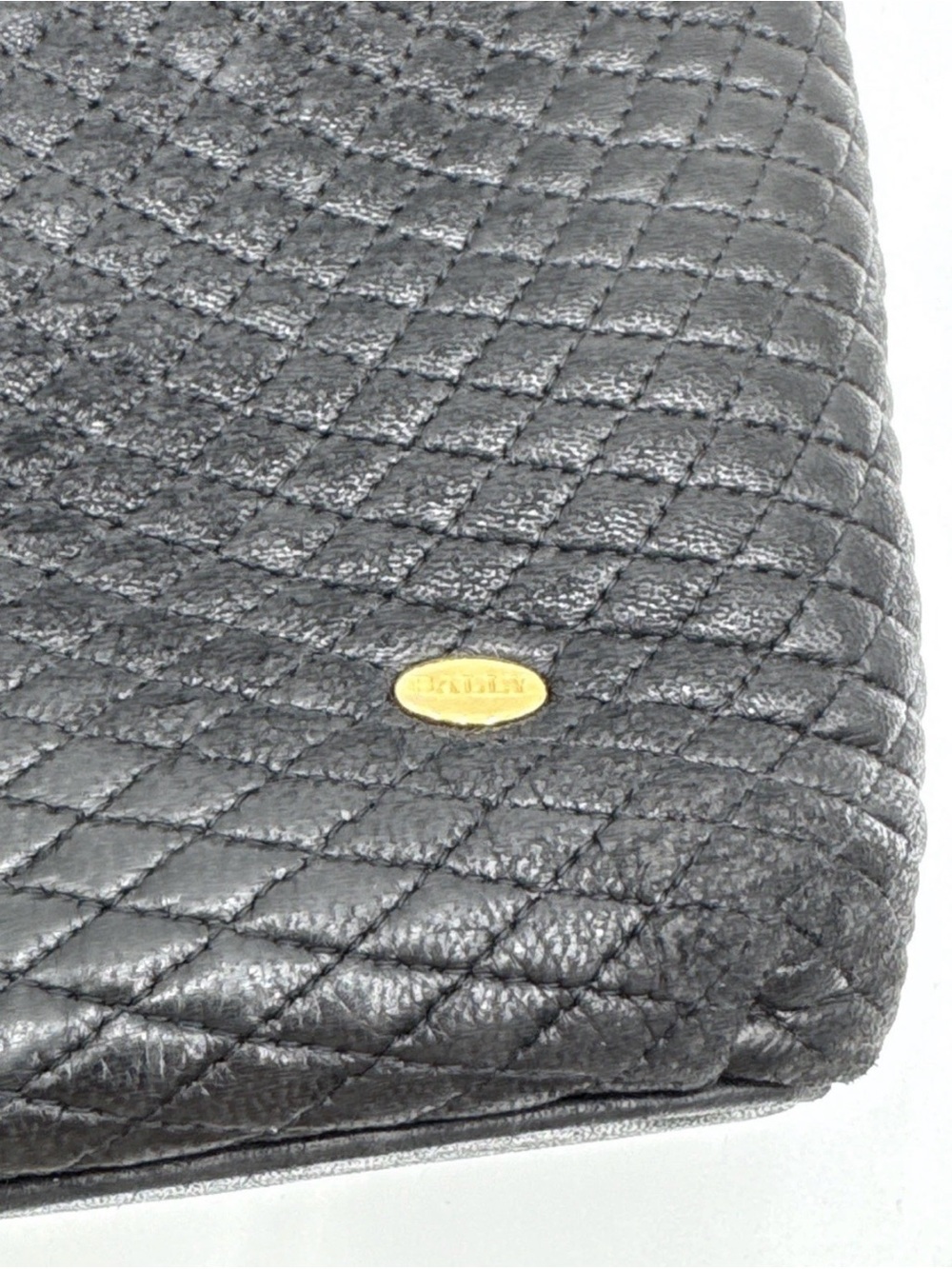 Bally Vintage Black Quilted Leather Shoulder Bag with Gold Chain/Accents EUC - Picture 10 of 16